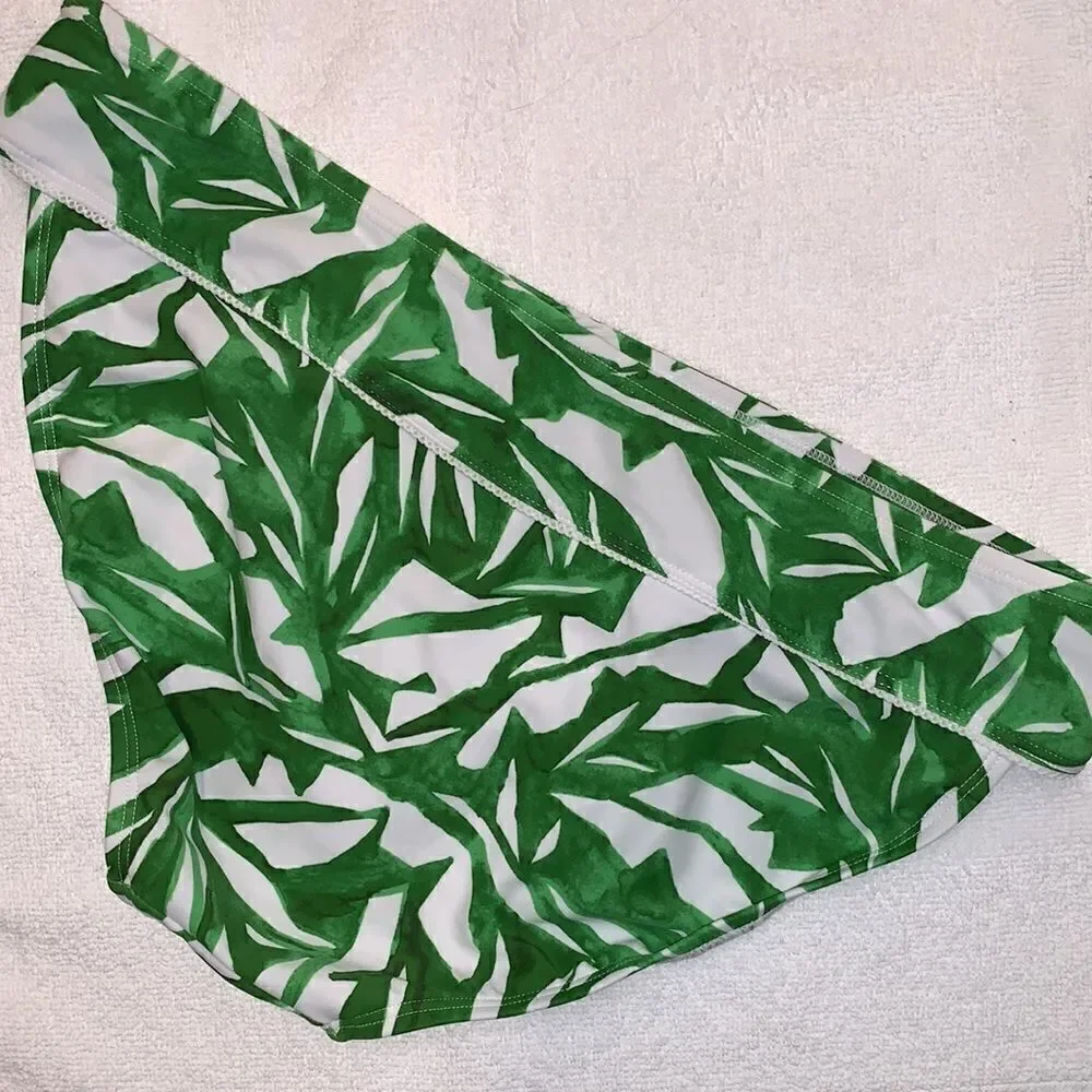 EXCELLENT CONDITION WOMEN’S ATHLETA RAIN FOREST SIZE LARGE BIKINI BOTTOMS